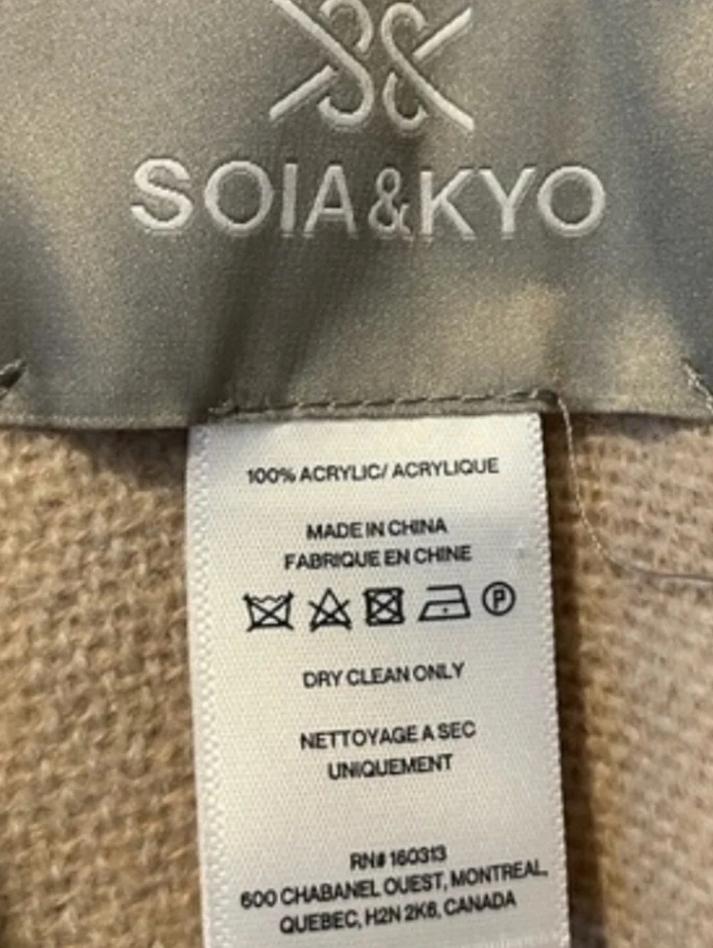 Soia & Kyo Blush Cream Ivory Soft Woven Knit Wrap Fringe NWT One Size Fits Most